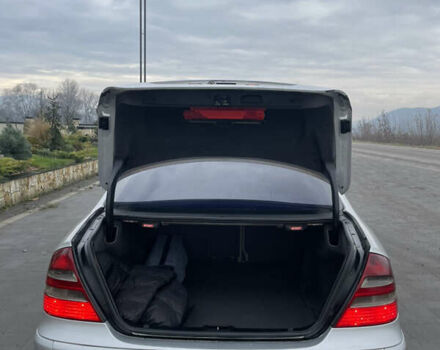 Мерседес Е-Класс, объемом двигателя 2.7 л и пробегом 493 тыс. км за 7200 $, фото 3 на Automoto.ua