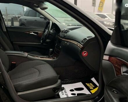 Мерседес Е-Класс, объемом двигателя 2.2 л и пробегом 372 тыс. км за 5900 $, фото 12 на Automoto.ua