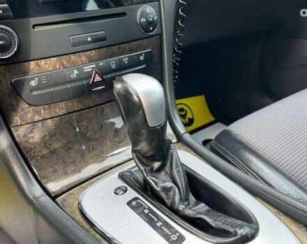 Мерседес Е-Класс, объемом двигателя 0 л и пробегом 330 тыс. км за 9000 $, фото 13 на Automoto.ua