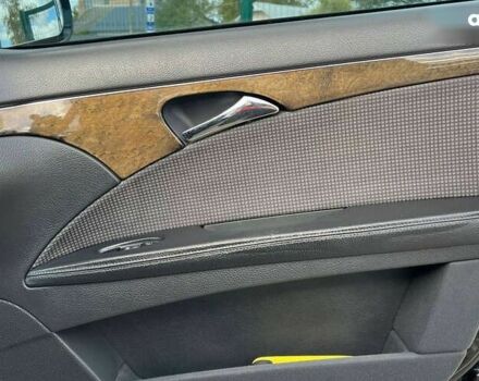 Мерседес Е-Класс, объемом двигателя 0 л и пробегом 330 тыс. км за 9000 $, фото 15 на Automoto.ua