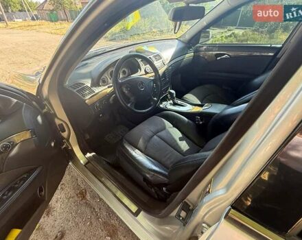 Мерседес Е-Класс, объемом двигателя 2.7 л и пробегом 395 тыс. км за 3235 $, фото 13 на Automoto.ua