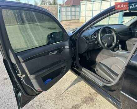 Мерседес Е-Класс, объемом двигателя 2.7 л и пробегом 357 тыс. км за 8000 $, фото 2 на Automoto.ua