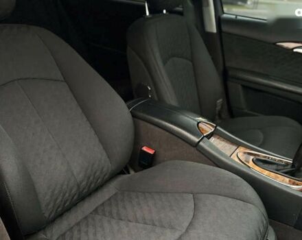 Мерседес Е-Класс, объемом двигателя 2.2 л и пробегом 372 тыс. км за 5900 $, фото 11 на Automoto.ua