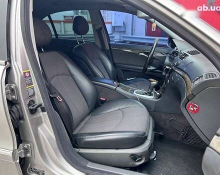 Мерседес Е-Класс, объемом двигателя 0 л и пробегом 382 тыс. км за 8890 $, фото 10 на Automoto.ua