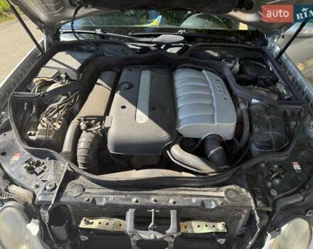 Мерседес Е-Класс, объемом двигателя 2.7 л и пробегом 395 тыс. км за 3235 $, фото 15 на Automoto.ua