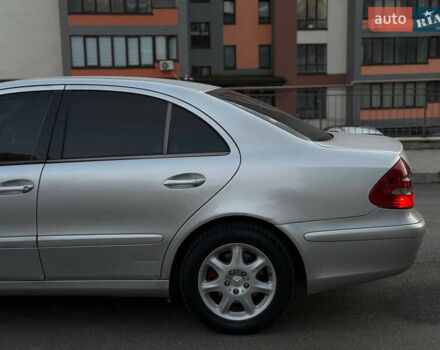 Мерседес Е-Клас, об'ємом двигуна 2.2 л та пробігом 388 тис. км за 4800 $, фото 4 на Automoto.ua