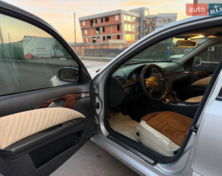 Мерседес Е-Клас, об'ємом двигуна 2.2 л та пробігом 388 тис. км за 4800 $, фото 18 на Automoto.ua