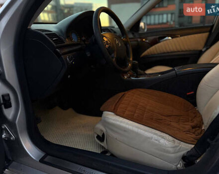 Мерседес Е-Клас, об'ємом двигуна 2.2 л та пробігом 388 тис. км за 4800 $, фото 17 на Automoto.ua