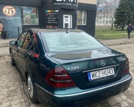 Мерседес Е-Класс, объемом двигателя 2.2 л и пробегом 321 тыс. км за 2450 $, фото 5 на Automoto.ua
