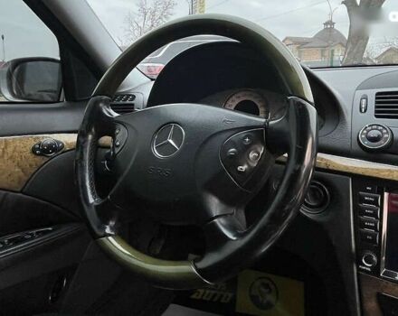 Мерседес Е-Клас, об'ємом двигуна 3.2 л та пробігом 275 тис. км за 8700 $, фото 17 на Automoto.ua