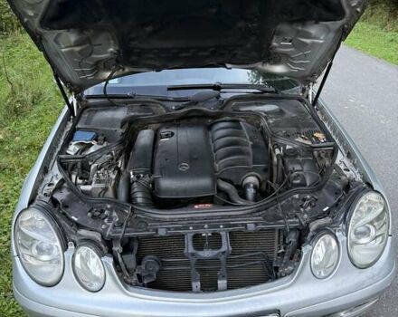 Мерседес Е-Клас 2005 у Хусте на Automoto.ua Мерседес Е-Клас, об'ємом двигуна 2.2 л та пробігом 437 тис. км за 4800 $, фото 12 на Automoto.ua