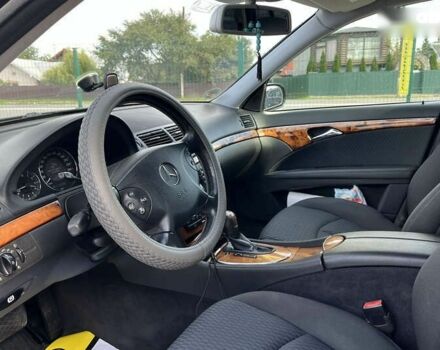 Мерседес Е-Клас, об'ємом двигуна 3 л та пробігом 287 тис. км за 8900 $, фото 8 на Automoto.ua