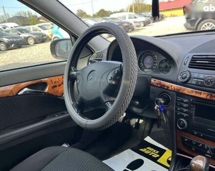 Мерседес Е-Клас, об'ємом двигуна 3 л та пробігом 287 тис. км за 8900 $, фото 22 на Automoto.ua