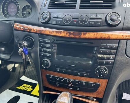 Мерседес Е-Клас, об'ємом двигуна 3 л та пробігом 287 тис. км за 8900 $, фото 24 на Automoto.ua