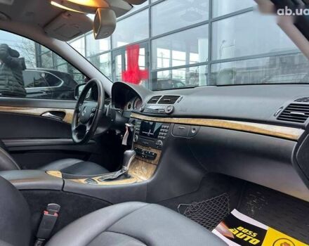 Мерседес Е-Класс, объемом двигателя 3 л и пробегом 230 тыс. км за 8500 $, фото 23 на Automoto.ua