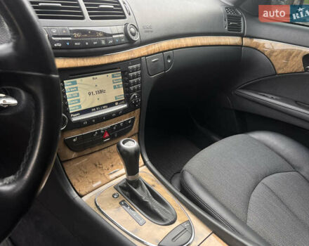 Мерседес Е-Класс, объемом двигателя 2.2 л и пробегом 212 тыс. км за 9300 $, фото 9 на Automoto.ua