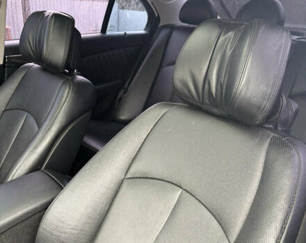 Мерседес Е-Класс, объемом двигателя 3 л и пробегом 370 тыс. км за 10800 $, фото 9 на Automoto.ua