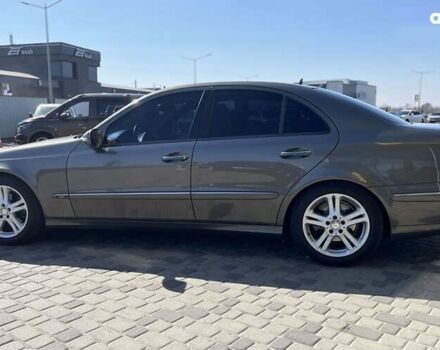 Мерседес Е-Класс, объемом двигателя 2.2 л и пробегом 348 тыс. км за 8600 $, фото 3 на Automoto.ua