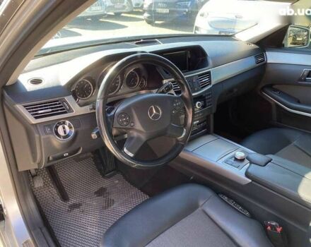 Мерседес Е-Клас, об'ємом двигуна 3 л та пробігом 232 тис. км за 10900 $, фото 10 на Automoto.ua
