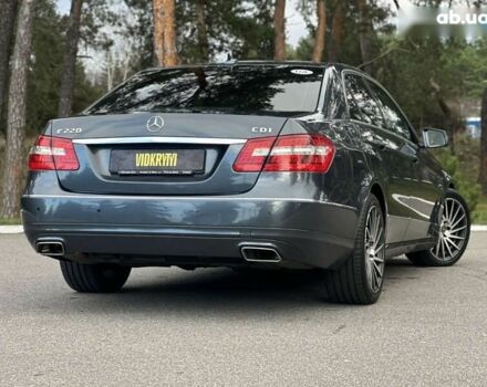 Мерседес Е-Класс, объемом двигателя 2.1 л и пробегом 293 тыс. км за 11500 $, фото 14 на Automoto.ua