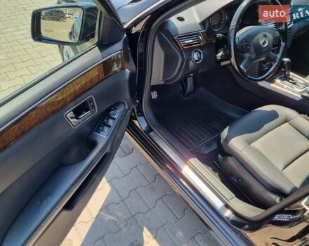 Мерседес Е-Класс, объемом двигателя 2.1 л и пробегом 357 тыс. км за 10350 $, фото 15 на Automoto.ua