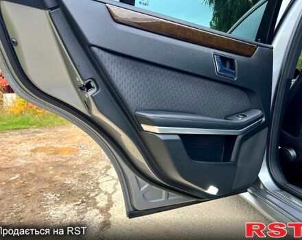 Мерседес Е-Класс, объемом двигателя 2.2 л и пробегом 320 тыс. км за 12999 $, фото 9 на Automoto.ua