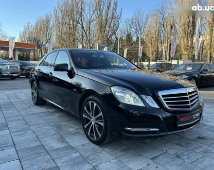 Мерседес Е-Класс, объемом двигателя 2.1 л и пробегом 298 тыс. км за 11900 $, фото 10 на Automoto.ua