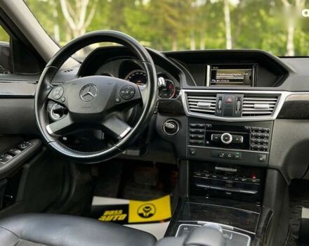 Мерседес Е-Клас, об'ємом двигуна 2.2 л та пробігом 333 тис. км за 13400 $, фото 12 на Automoto.ua