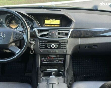 Мерседес Е-Класс, объемом двигателя 2.1 л и пробегом 293 тыс. км за 11500 $, фото 22 на Automoto.ua