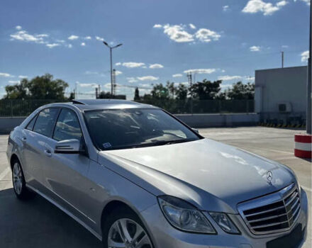 Мерседес Е-Клас, об'ємом двигуна 0 л та пробігом 250 тис. км за 10700 $, фото 1 на Automoto.ua