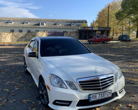 Мерседес Е-Класс, объемом двигателя 3.5 л и пробегом 270 тыс. км за 12900 $, фото 1 на Automoto.ua