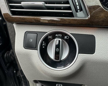 Мерседес Е-Класс, объемом двигателя 2.1 л и пробегом 134 тыс. км за 12800 $, фото 13 на Automoto.ua