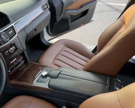 Мерседес Е-Класс, объемом двигателя 2.14 л и пробегом 319 тыс. км за 13500 $, фото 15 на Automoto.ua