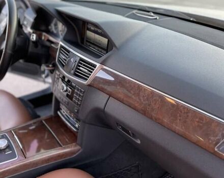 Мерседес Е-Класс, объемом двигателя 2.14 л и пробегом 319 тыс. км за 13500 $, фото 19 на Automoto.ua