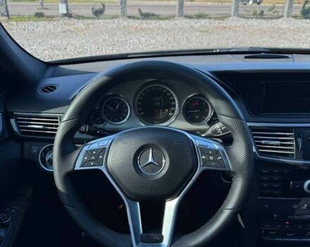 Мерседес Е-Класс, объемом двигателя 2.1 л и пробегом 283 тыс. км за 14950 $, фото 12 на Automoto.ua