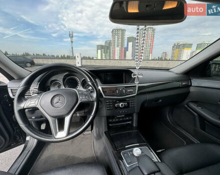 Мерседес Е-Клас, об'ємом двигуна 2.14 л та пробігом 240 тис. км за 16000 $, фото 10 на Automoto.ua