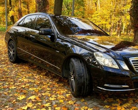 Мерседес Е-Клас, об'ємом двигуна 2.2 л та пробігом 258 тис. км за 12500 $, фото 1 на Automoto.ua
