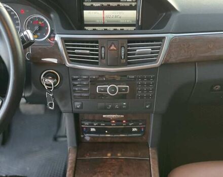 Мерседес Е-Класс, объемом двигателя 2.14 л и пробегом 319 тыс. км за 13500 $, фото 23 на Automoto.ua