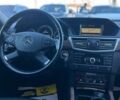 Мерседес Е-Класс, объемом двигателя 2.1 л и пробегом 199 тыс. км за 12000 $, фото 10 на Automoto.ua