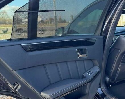 Мерседес Е-Класс, объемом двигателя 2.1 л и пробегом 283 тыс. км за 14950 $, фото 18 на Automoto.ua