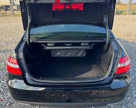 Мерседес Е-Класс, объемом двигателя 2.1 л и пробегом 283 тыс. км за 14950 $, фото 19 на Automoto.ua