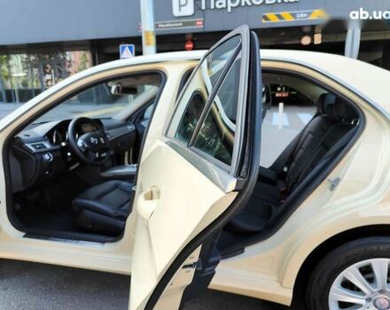 Мерседес Е-Класс, объемом двигателя 2.2 л и пробегом 450 тыс. км за 9990 $, фото 5 на Automoto.ua