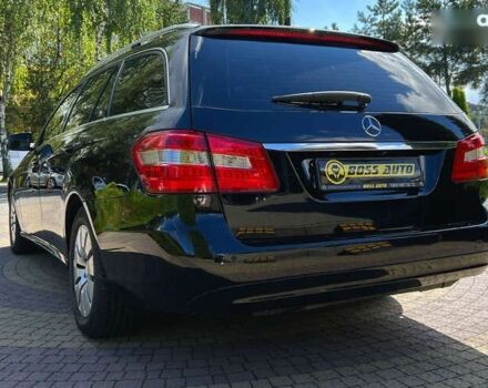 Мерседес Е-Класс, объемом двигателя 2.2 л и пробегом 260 тыс. км за 11999 $, фото 4 на Automoto.ua