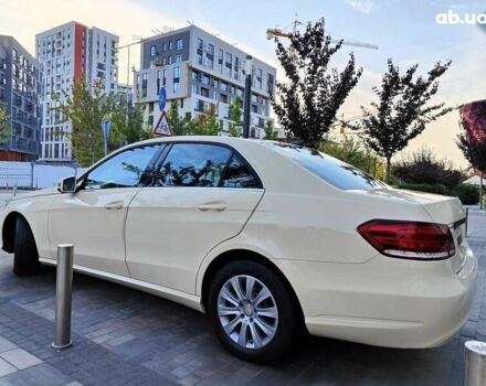 Мерседес Е-Класс, объемом двигателя 2.2 л и пробегом 450 тыс. км за 8990 $, фото 12 на Automoto.ua