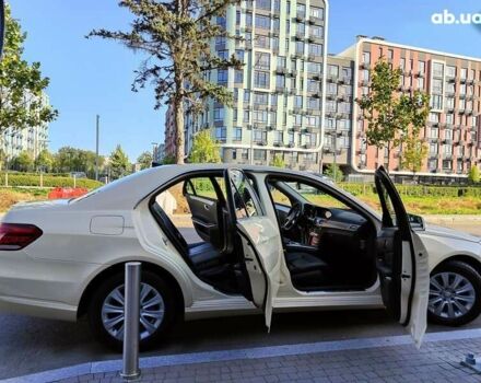 Мерседес Е-Класс, объемом двигателя 2.2 л и пробегом 450 тыс. км за 9990 $, фото 25 на Automoto.ua