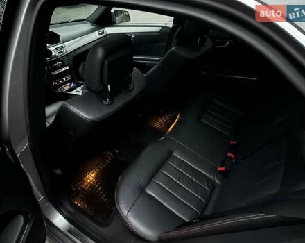 Мерседес Е-Класс, объемом двигателя 2.14 л и пробегом 350 тыс. км за 17900 $, фото 4 на Automoto.ua