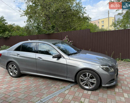 Мерседес Е-Класс, объемом двигателя 2.1 л и пробегом 198 тыс. км за 19350 $, фото 1 на Automoto.ua