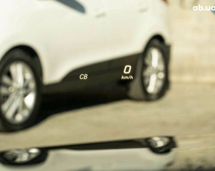 Мерседес Е-Класс, объемом двигателя 2 л и пробегом 80 тыс. км за 28900 $, фото 18 на Automoto.ua