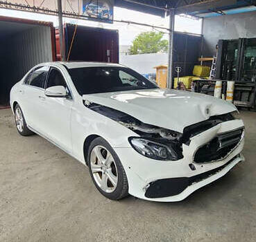 Мерседес Е-Клас, об'ємом двигуна 1.95 л та пробігом 150 тис. км за 20000 $, фото 32 на Automoto.ua