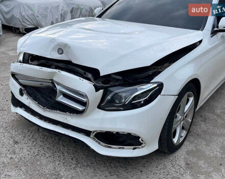 Мерседес Е-Клас, об'ємом двигуна 1.95 л та пробігом 150 тис. км за 20000 $, фото 6 на Automoto.ua